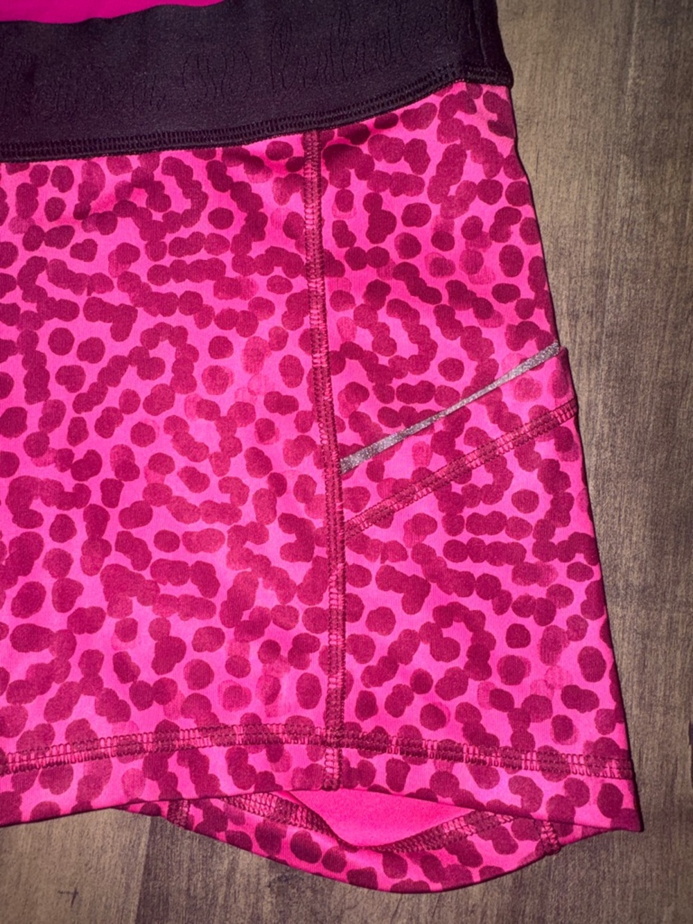 Lululemon Speed Shorts Pink Leopard Print Sz 6 Discontinued 2014